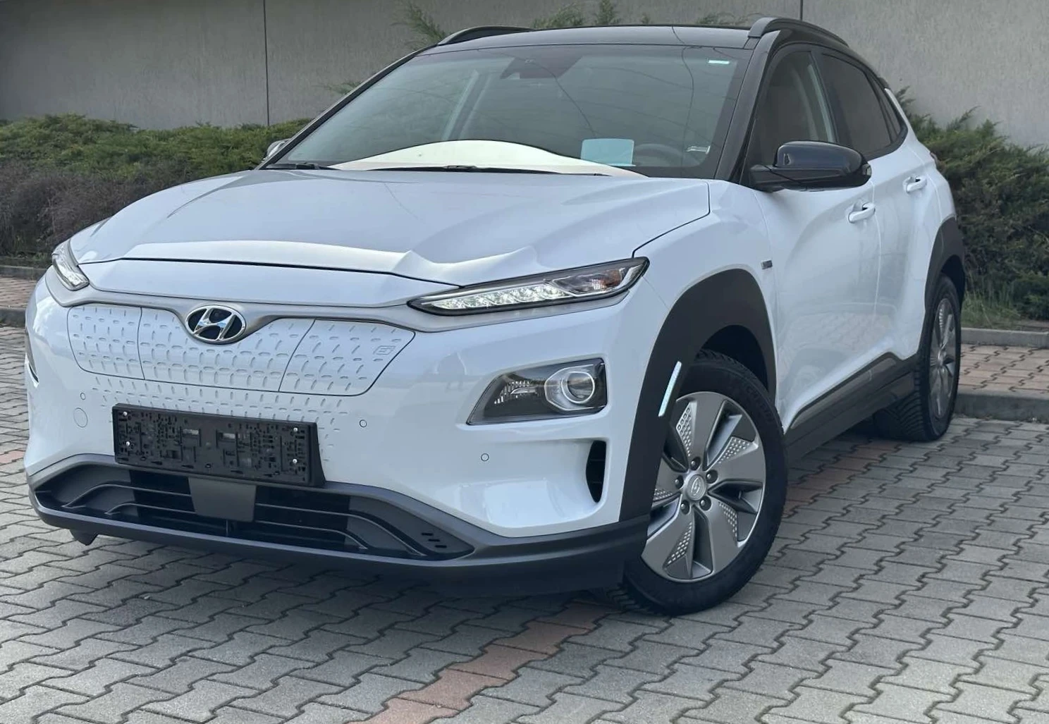 Hyundai Kona Premium 64 kWh ТЕРМОПОМПА КАМЕРА LED DISTRONIC - изображение 2