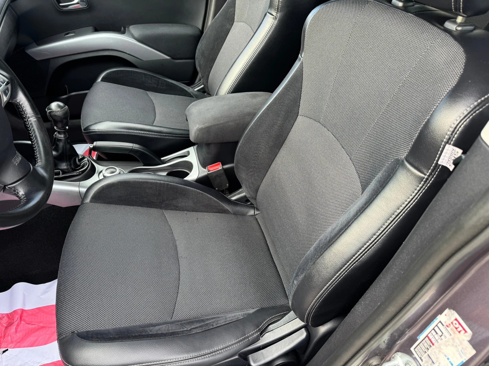 Mitsubishi Outlander 2.2 D 4x4 - изображение 7