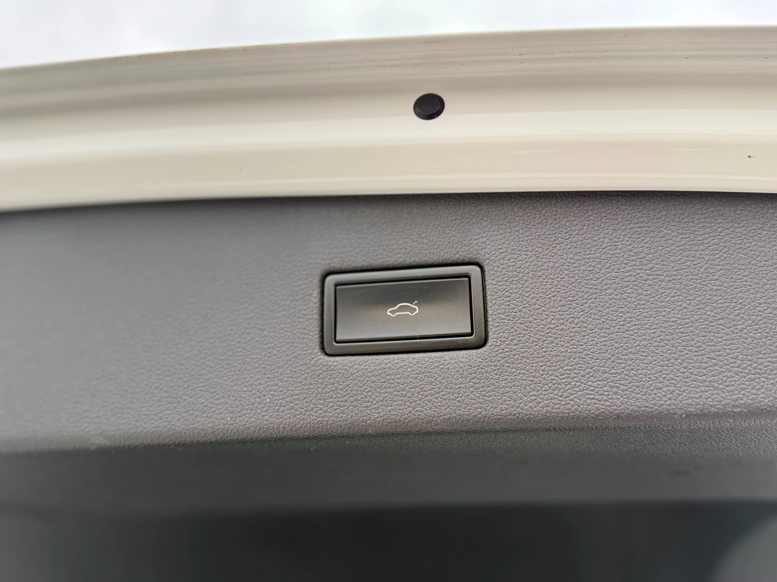 VW Tiguan 2.0TDI ALLSPACE 7МЕСТАЕ FUL EXTRI ! ТОП СЪСТОЯНИЕ , снимка 16 - Автомобили и джипове - 53903735