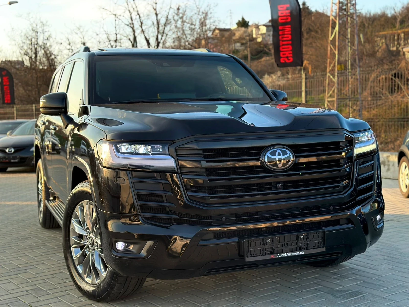 Toyota Land cruiser 300 Premium 70 Anniversary , снимка 2 - Автомобили и джипове - 54202794