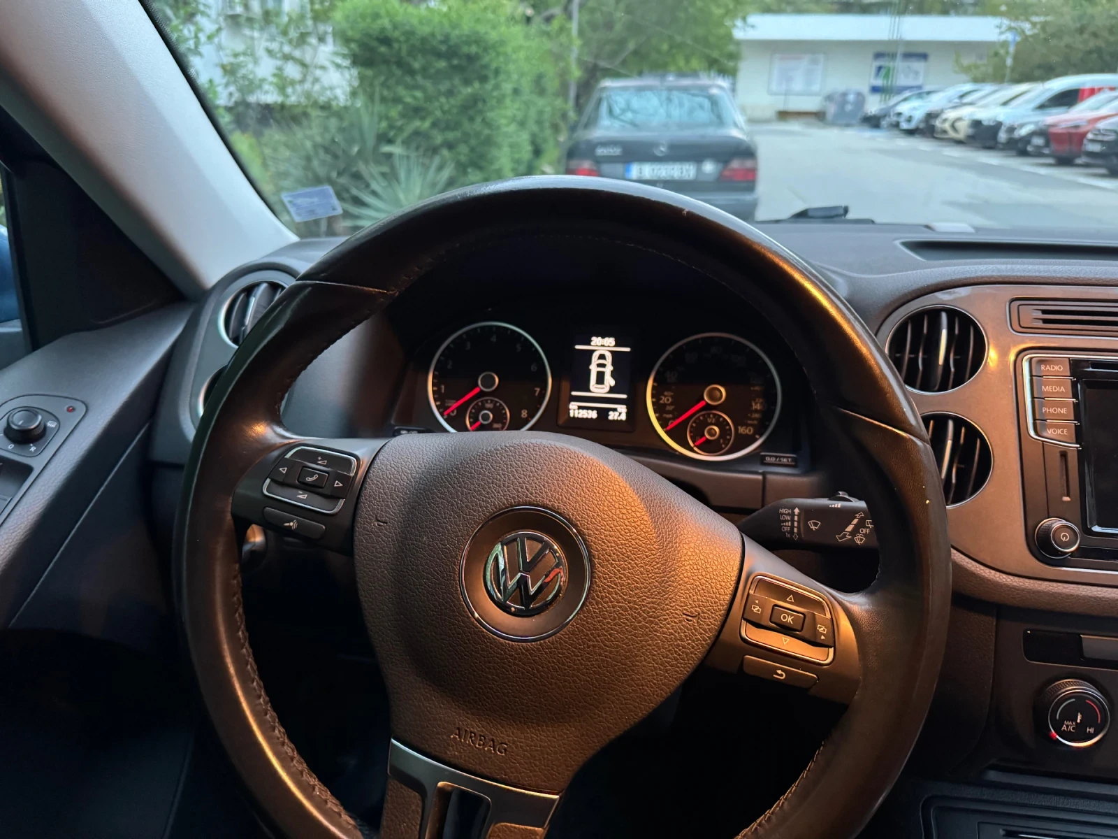 VW Tiguan 2.0 TSI Газ/ бензин, снимка 4 - Автомобили и джипове - 54489236