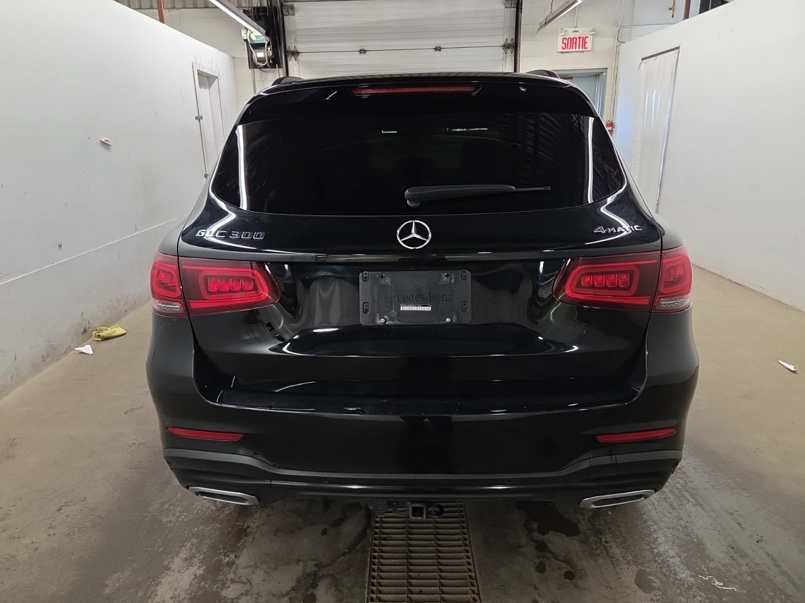 Mercedes-Benz GLC 300 * CARFAX * ПАНОРАМА * 2 КЛЮЧА * , снимка 5 - Автомобили и джипове - 54974335