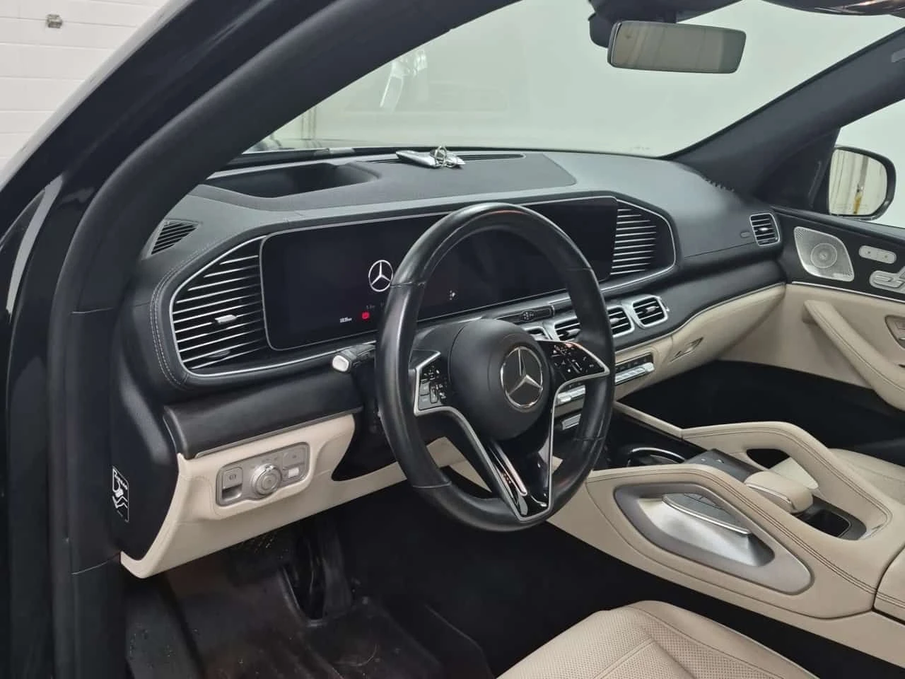 Mercedes-Benz GLE 350 * ДИСТРОНИК * 2 КЛЮЧА * ПАНОРАМА * 360 КАМЕРА * , снимка 11 - Автомобили и джипове - 55177617