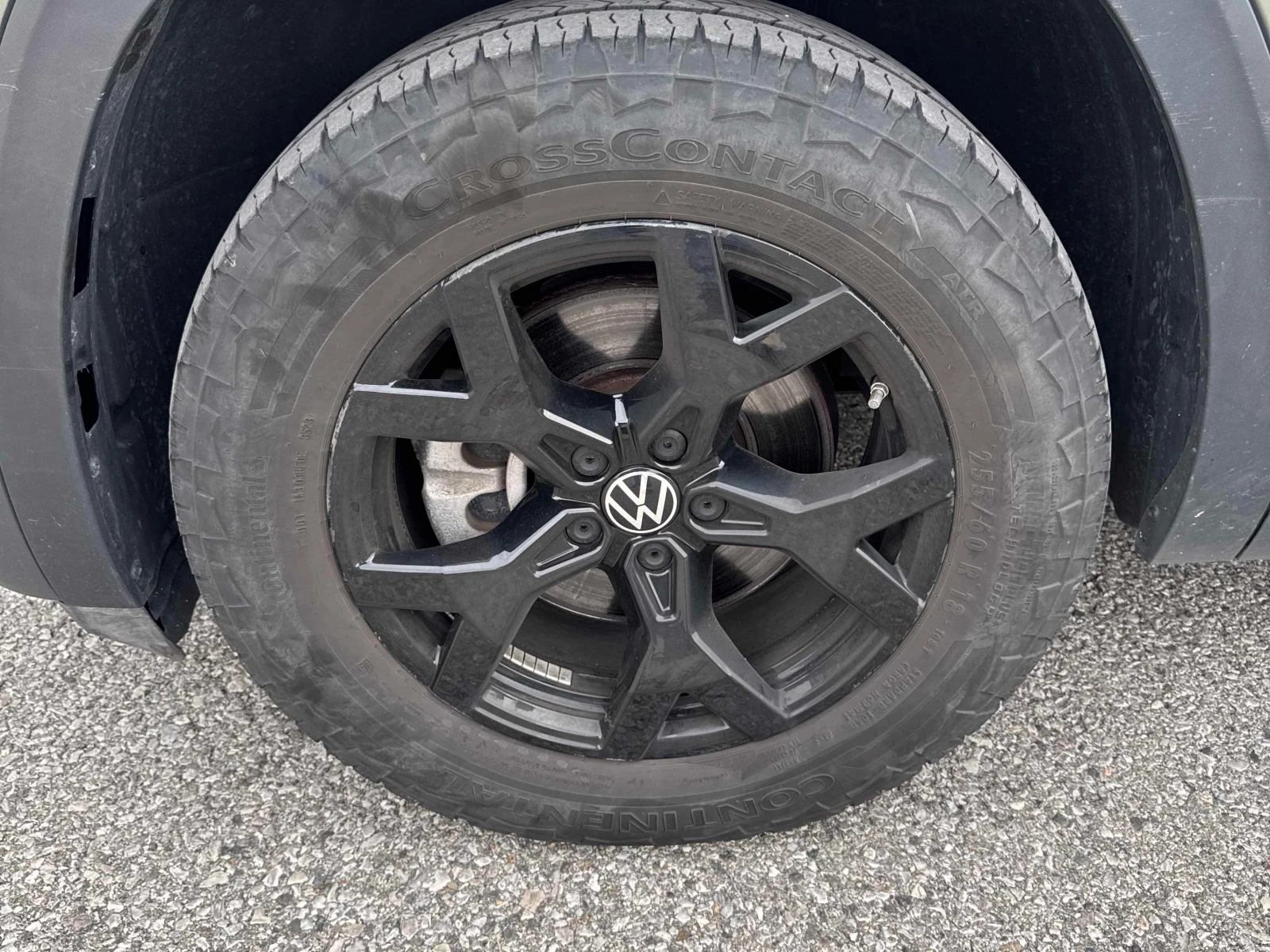 VW Atlas  Peak Edition* AWD* КОЖА, снимка 5 - Автомобили и джипове - 56007522