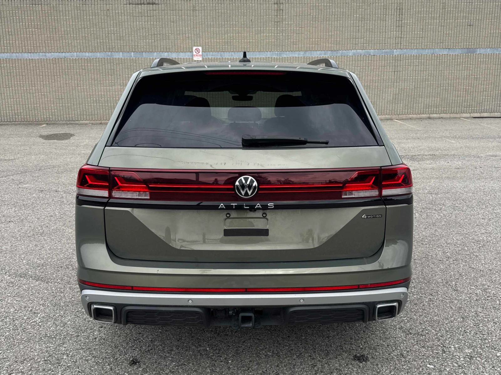 VW Atlas  Peak Edition* AWD* КОЖА, снимка 4 - Автомобили и джипове - 56007522