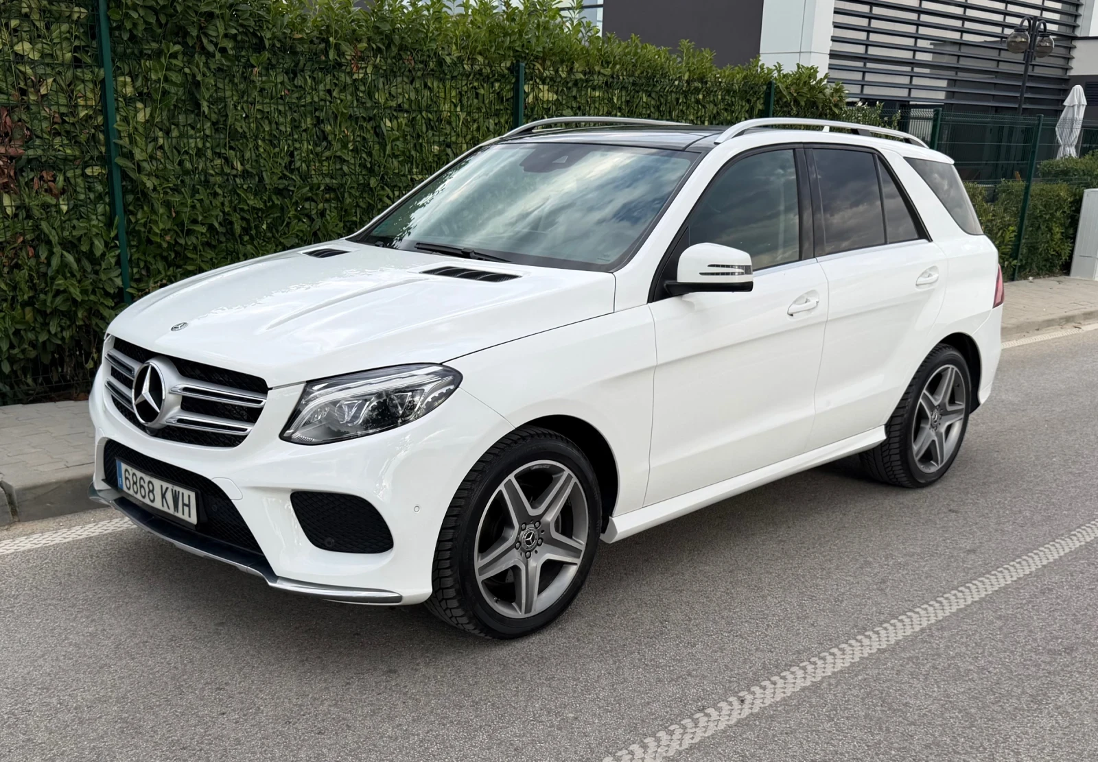 Mercedes-Benz GLE 350, снимка 4 - Автомобили и джипове - 56119942