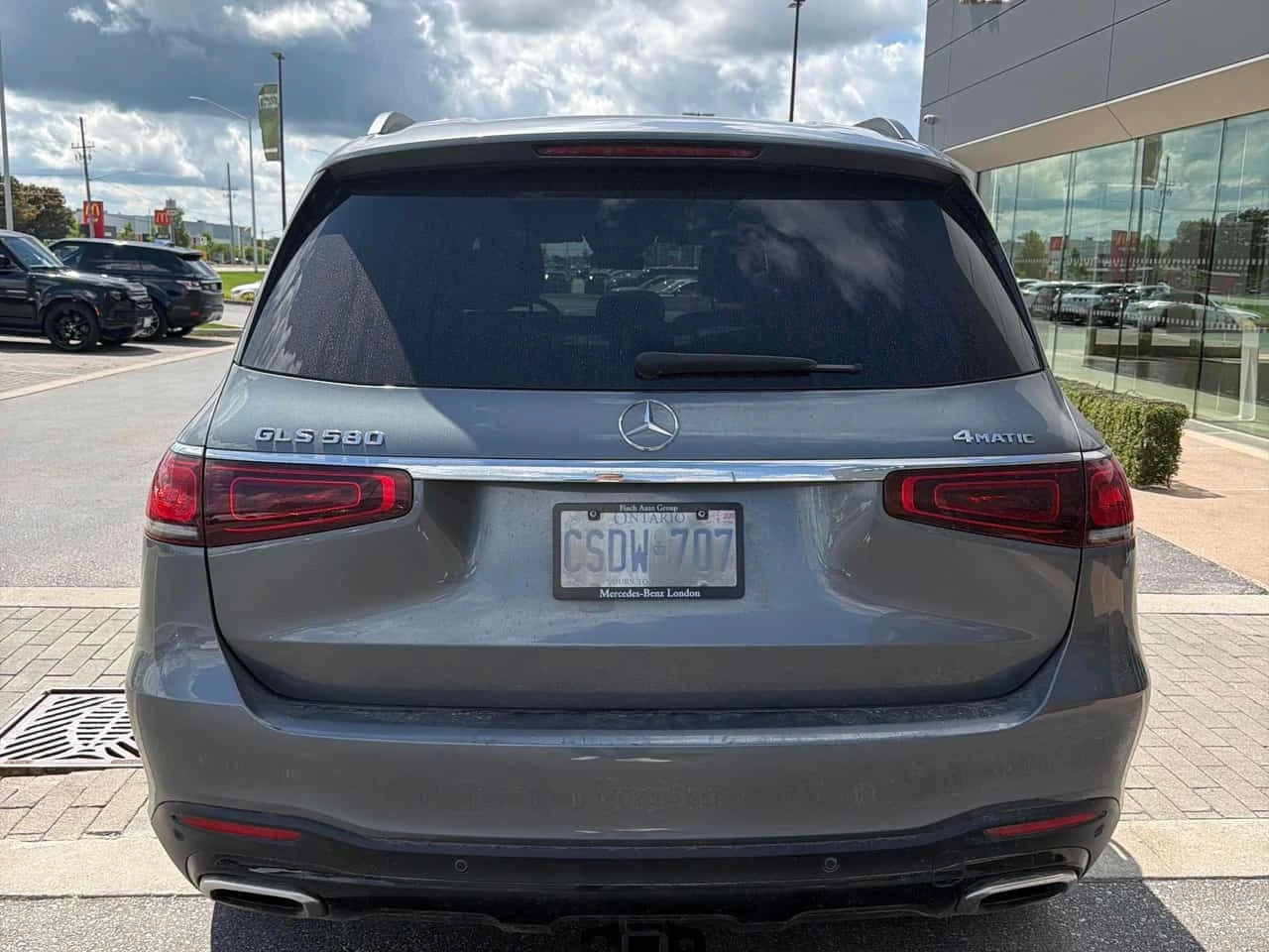 Mercedes-Benz GLS580 * CARFAX * HEAD UP * ОБДУХВАНЕ * DISTRONIC * , снимка 4 - Автомобили и джипове - 56304606