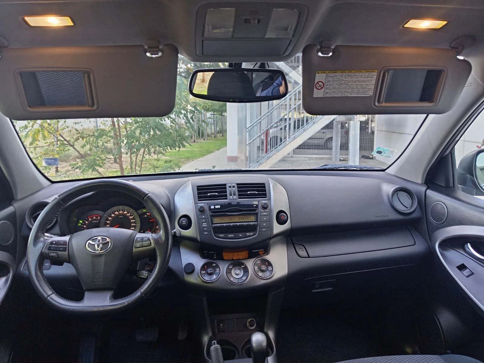 Toyota Rav4 2.2 D-CAT, снимка 6 - Автомобили и джипове - 56439698