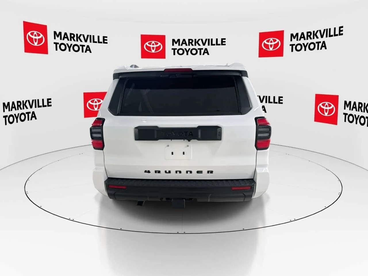Toyota 4runner * 2.4 2 SETS OF TIRES | 7 SEATS | HEATED SEATS | 4 | Mobile.bg � ����������� 7