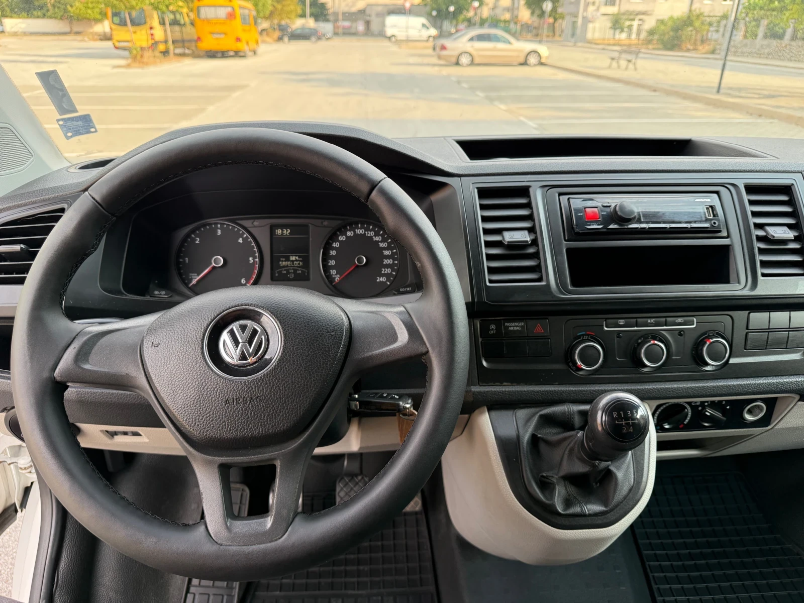 VW T6 9 /  | Mobile.bg   11
