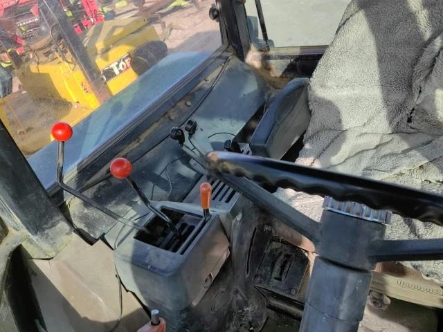 Трактор John Deere 3040, снимка 3 - Селскостопанска техника - 54053217