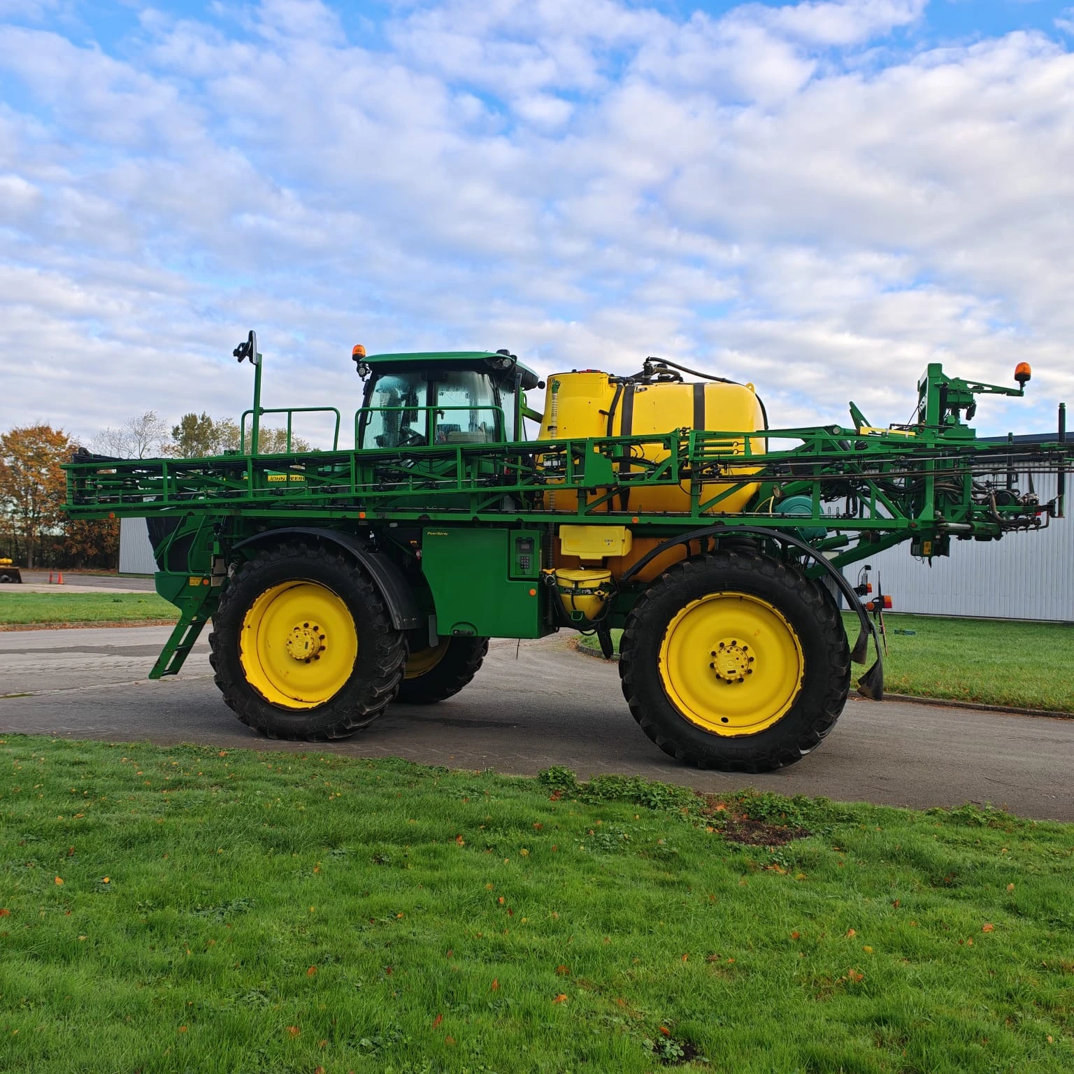 Самоходна пръскачка Друга марка JOHN DEERE R4050i 5000 ЛИТРА 36 МЕТРА ЛИЗИНГ - изображение 3