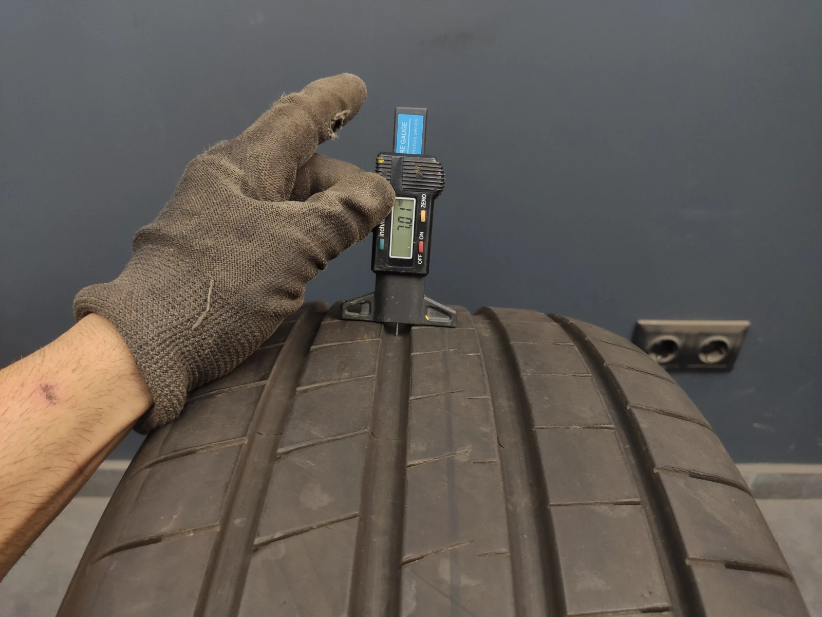  255/40R19 | Mobile.bg   4