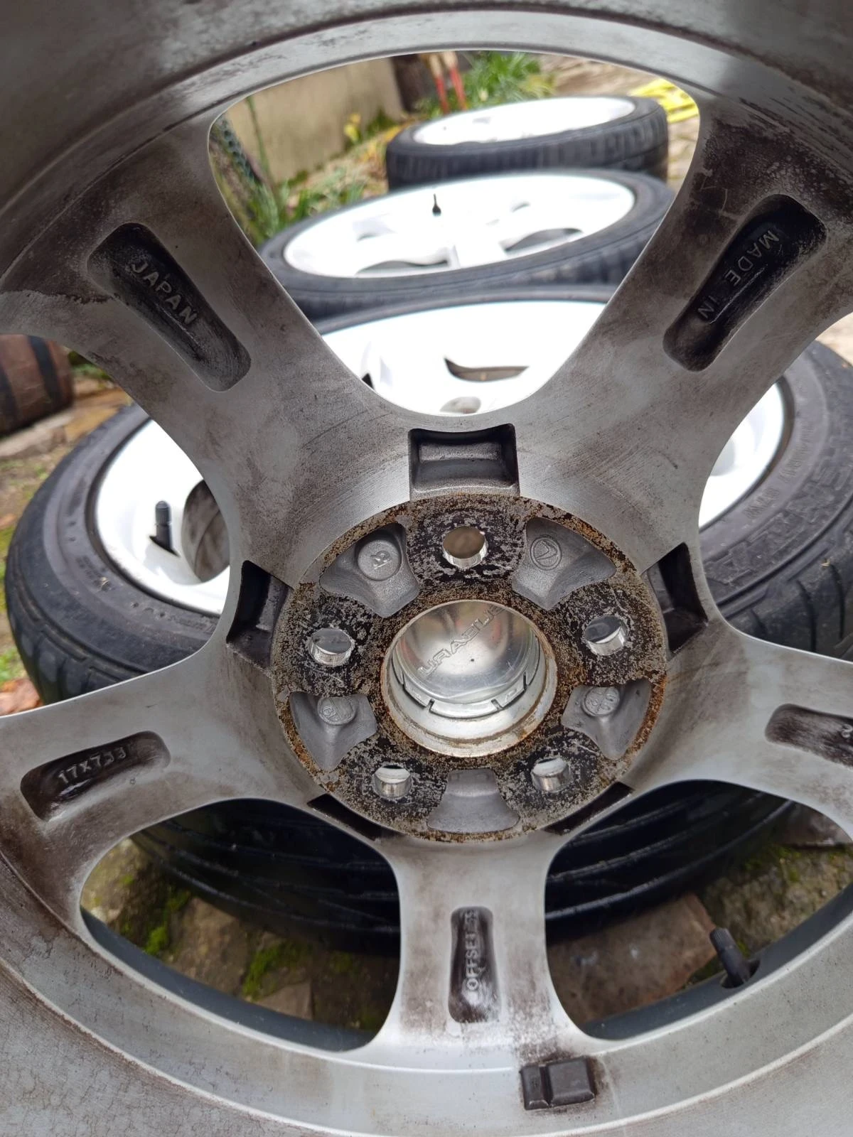 ���� � ������ 215/45R17 �� Subaru Legacy | Mobile.bg � ����������� 3