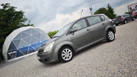 Toyota Corolla verso ВСИЧКО ПЛАТЕНО/НАПЪЛНО ОБСЛУЖЕН ПРЕДИ 8000км, снимка 3