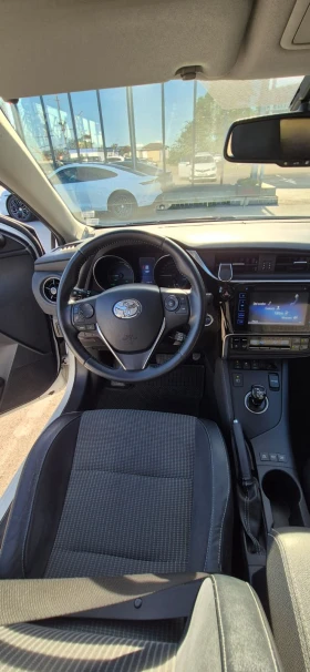 Toyota Auris chic, снимка 11