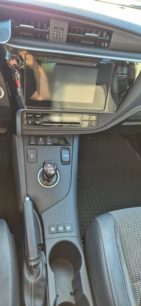 Toyota Auris chic, снимка 8