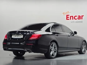 Mercedes-Benz E 300 Amg Line, снимка 2