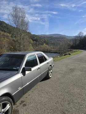 Mercedes-Benz 124, снимка 4