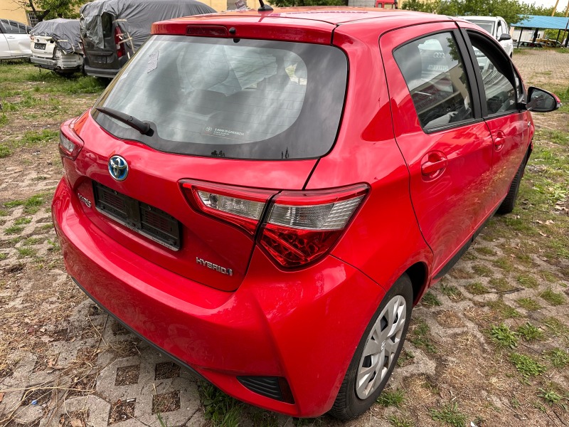 Toyota Yaris 1.5 Хибрид, снимка 3 - Автомобили и джипове - 45857933