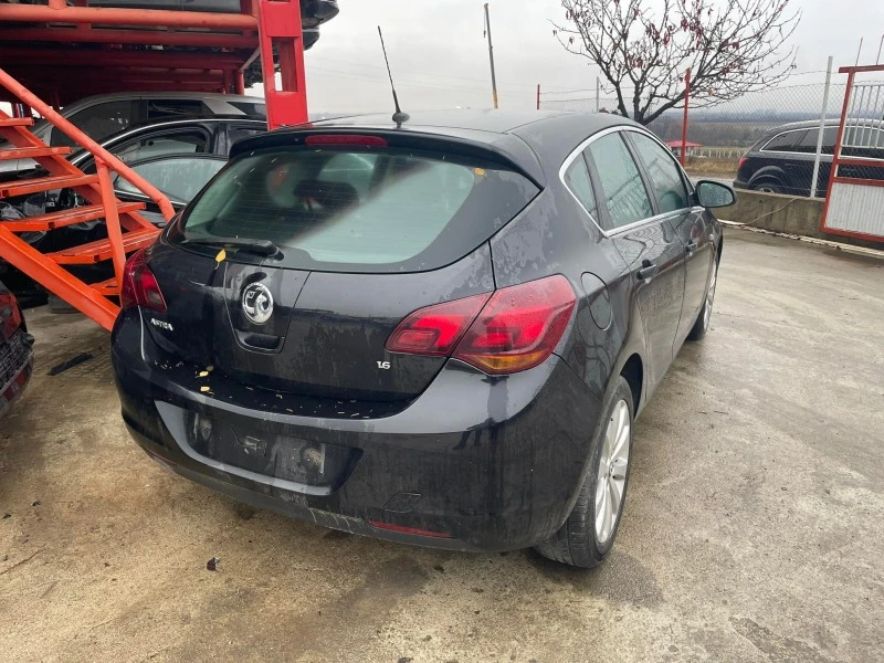 Opel Astra 1.6, снимка 3 - Автомобили и джипове - 38871879