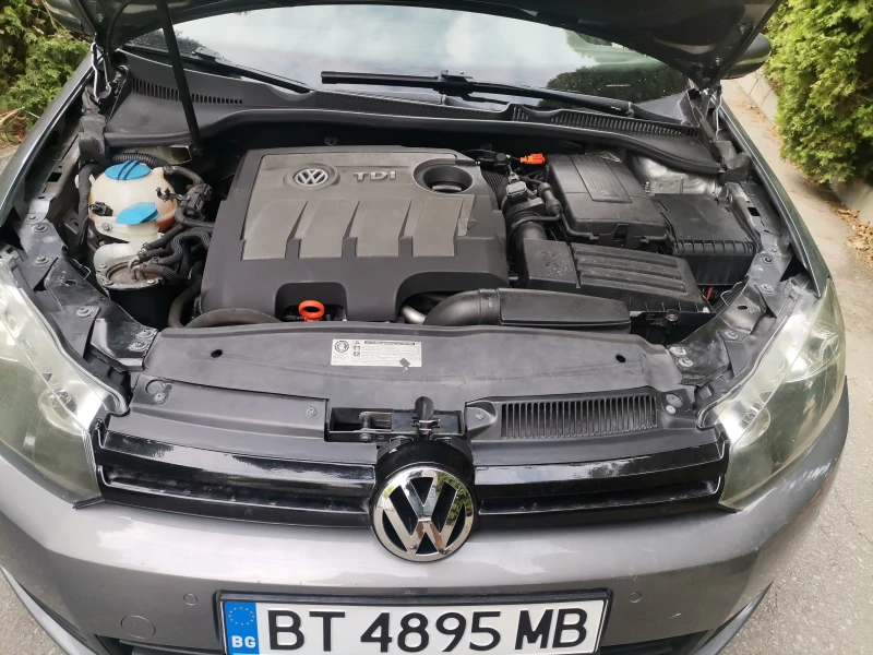 VW Golf 1.6TDIBlueMotion, снимка 8 - Автомобили и джипове - 47052829