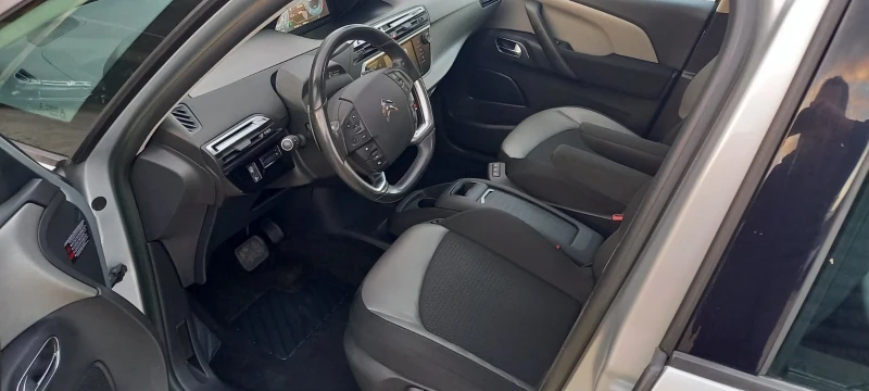 Citroen C4 Picasso 2.0HDI/7-места/Автомат/Печка/Швейцария/190000км, снимка 9 - Автомобили и джипове - 48972948