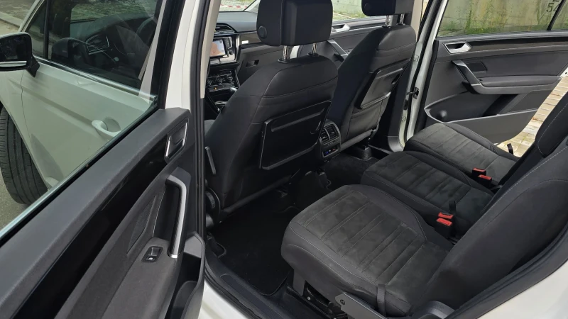 VW Touran 2.0 TDI, 150кс, снимка 6 - Автомобили и джипове - 52354135