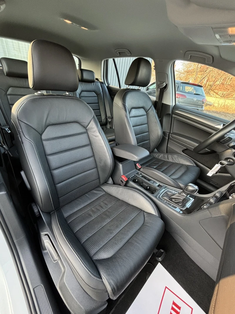 VW Golf Highline1.6TDI, снимка 12 - Автомобили и джипове - 53142084