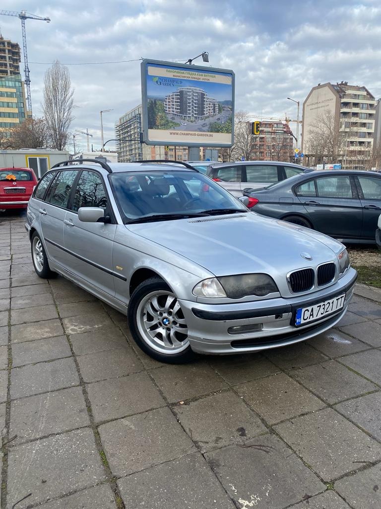 BMW 320, снимка 1 - Автомобили и джипове - 44764518