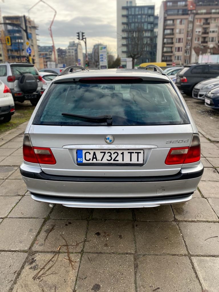 BMW 320, снимка 12 - Автомобили и джипове - 44764518