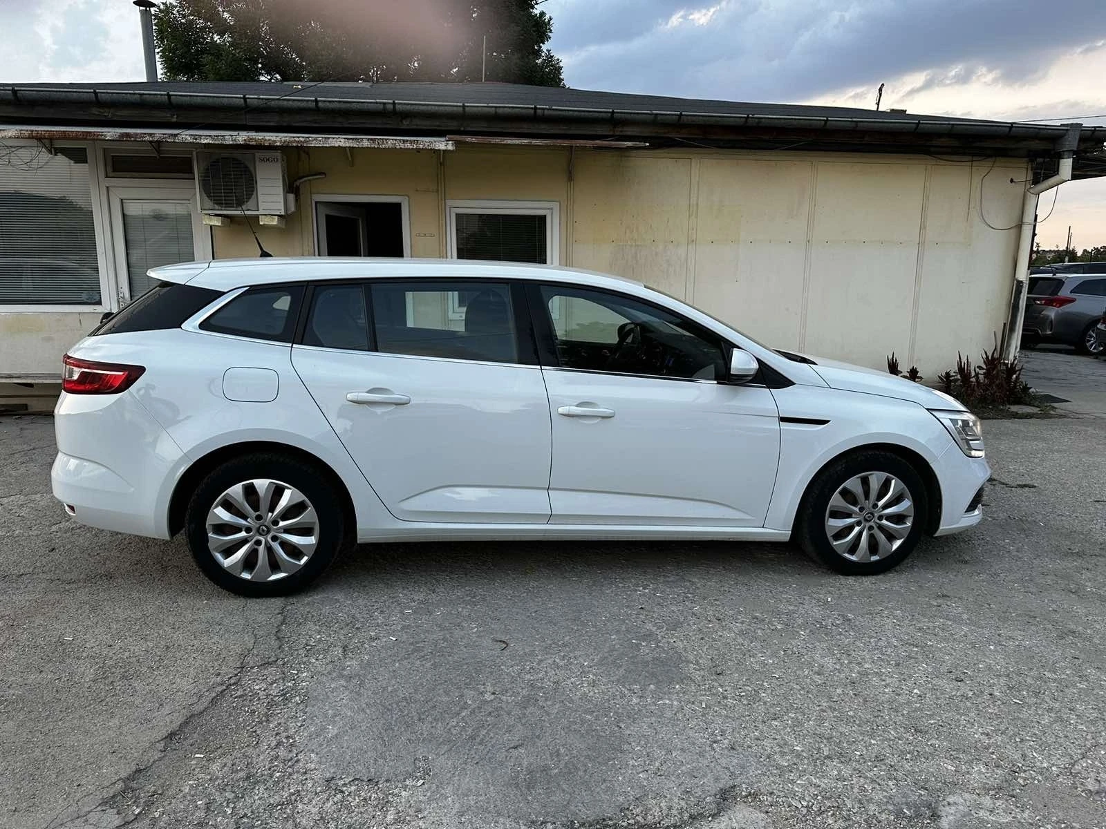 Renault Megane 1.5 DCI - изображение 8