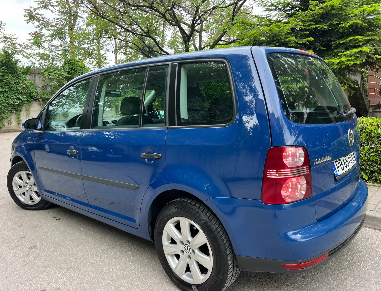 VW Touran 1.9TDI FACELIFT/AVTOMAT/KLIMATIK/UNIKAT - изображение 4