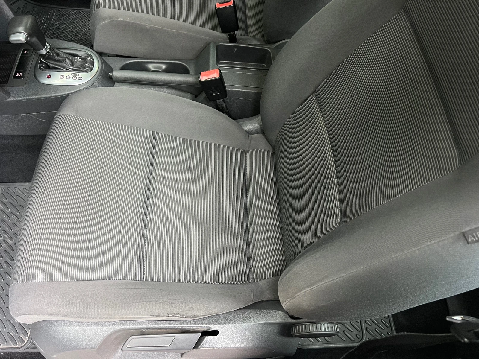 VW Touran 1.9TDI FACELIFT/105/KLIMATIK/UNIKAT | Mobile.bg   11