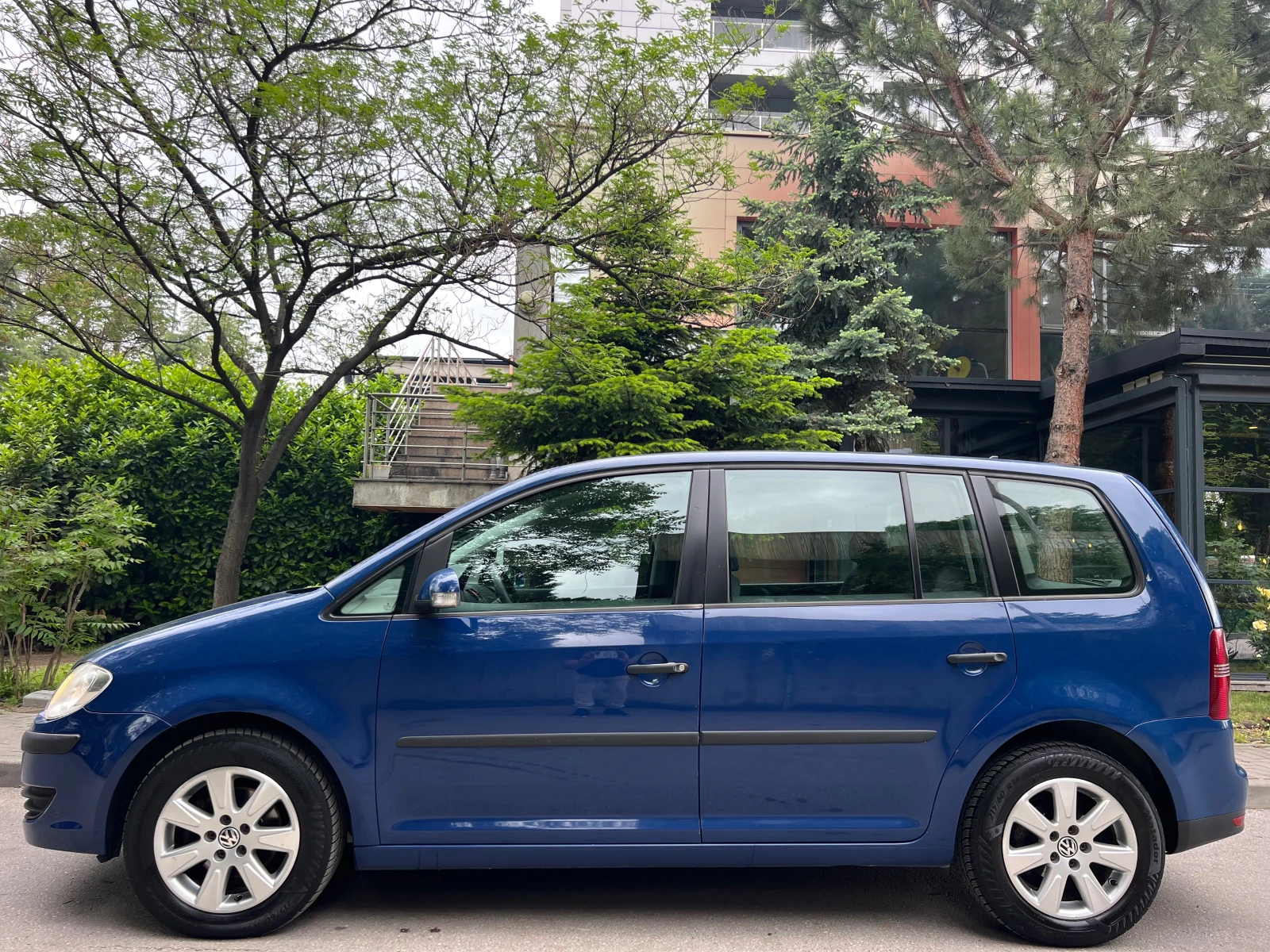 VW Touran 1.9TDI FACELIFT/AVTOMAT/KLIMATIK/UNIKAT - изображение 3