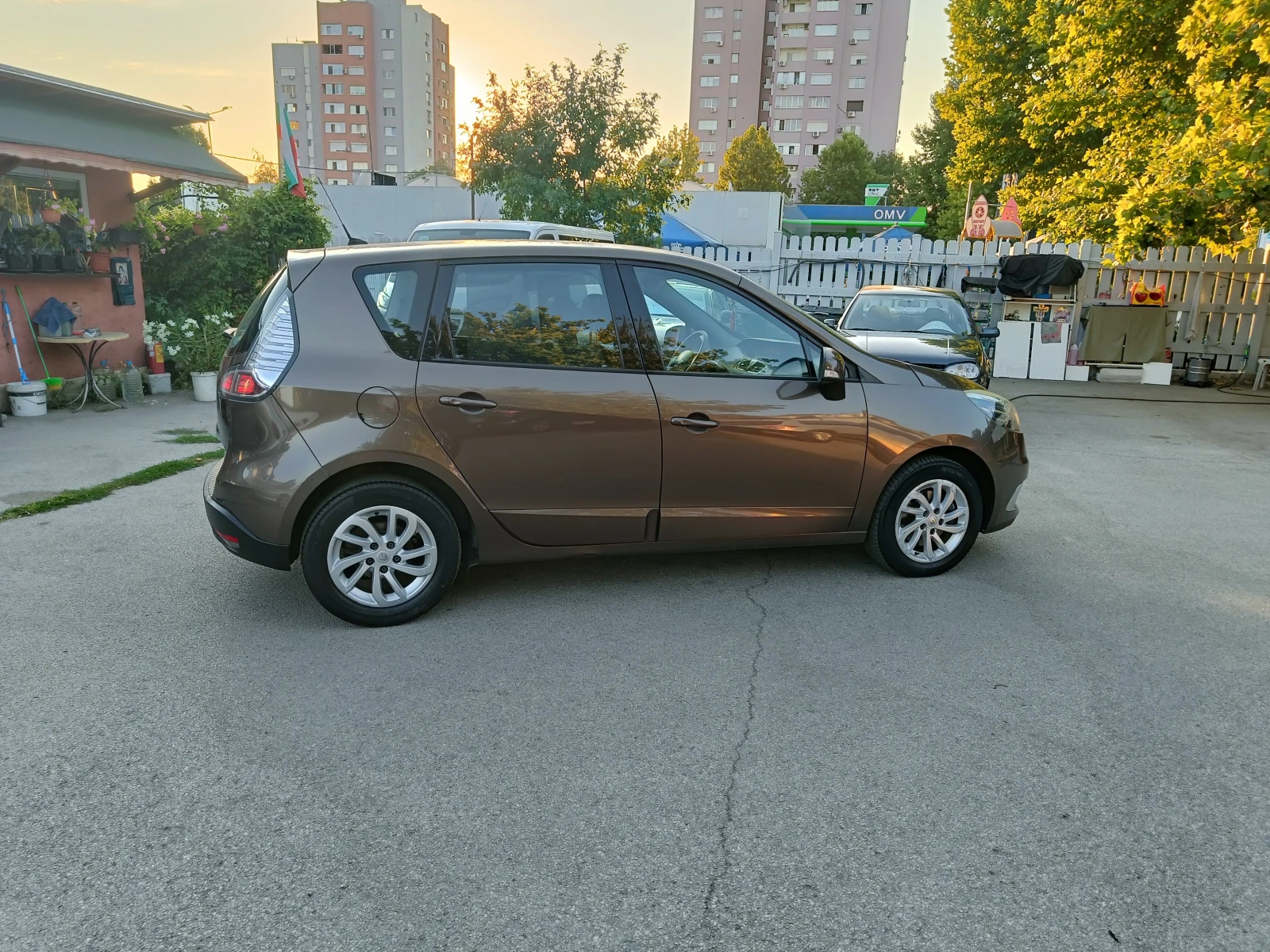 Renault Scenic 1.5 BARTER 110 - изображение 4