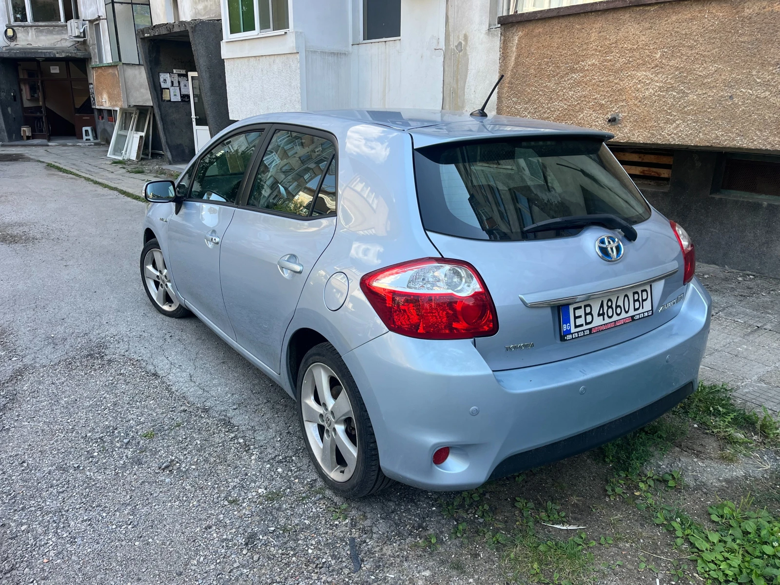 Toyota Auris  - изображение 6