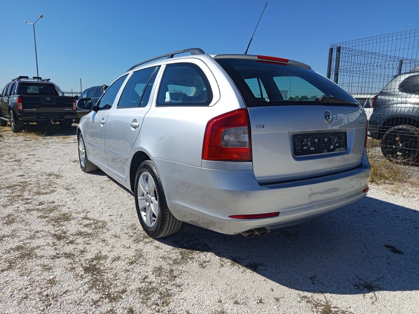 Skoda Octavia 2.0TDI 140kc 6скорости EURO 5A - изображение 6