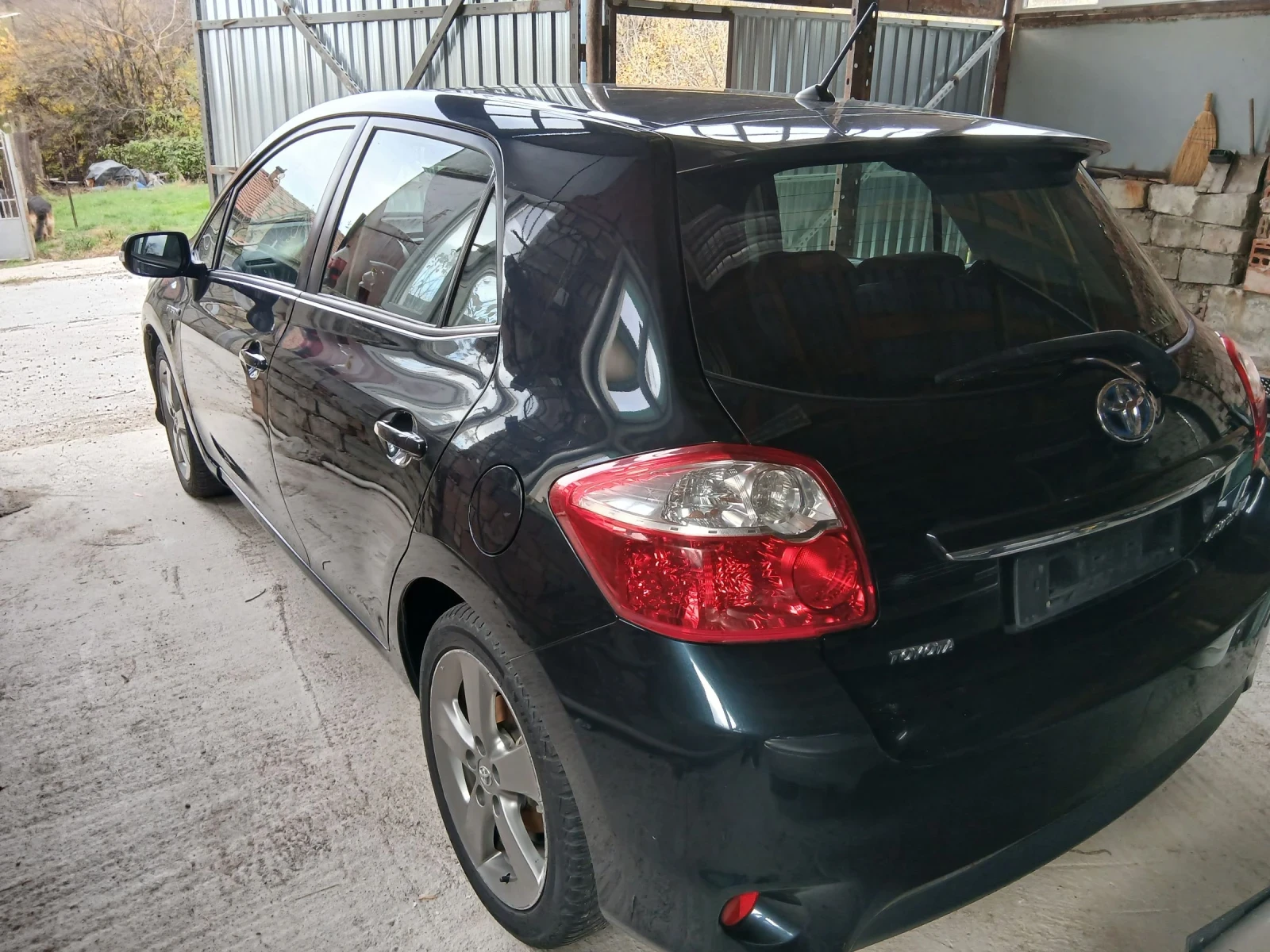 Toyota Auris 1.8 i - изображение 6