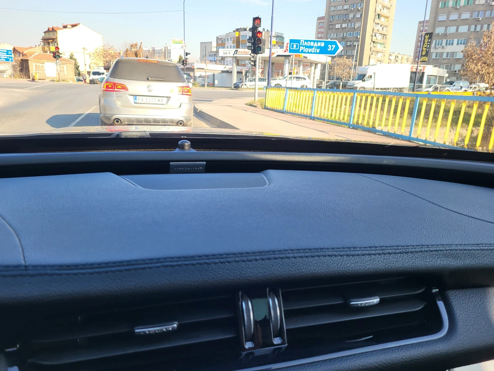 Jaguar Xf  - изображение 7