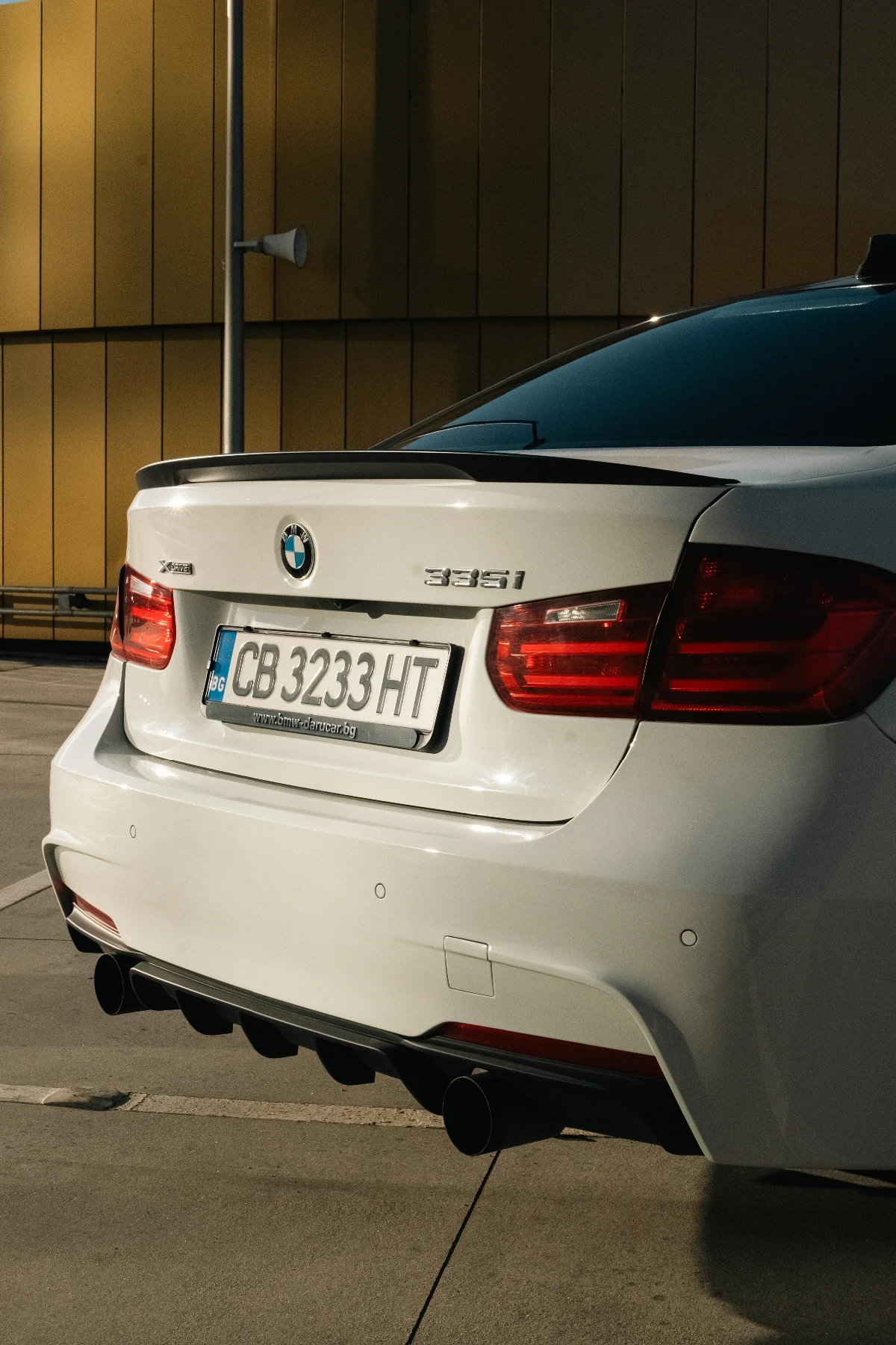 BMW 335 335i xDrive ТОП 113000км - изображение 5