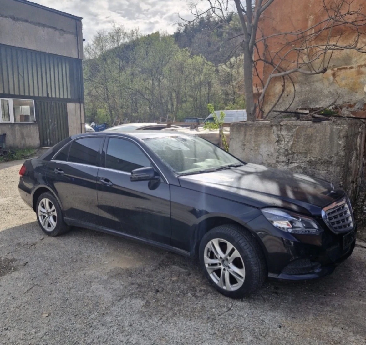 Mercedes-Benz E 200  - изображение 3