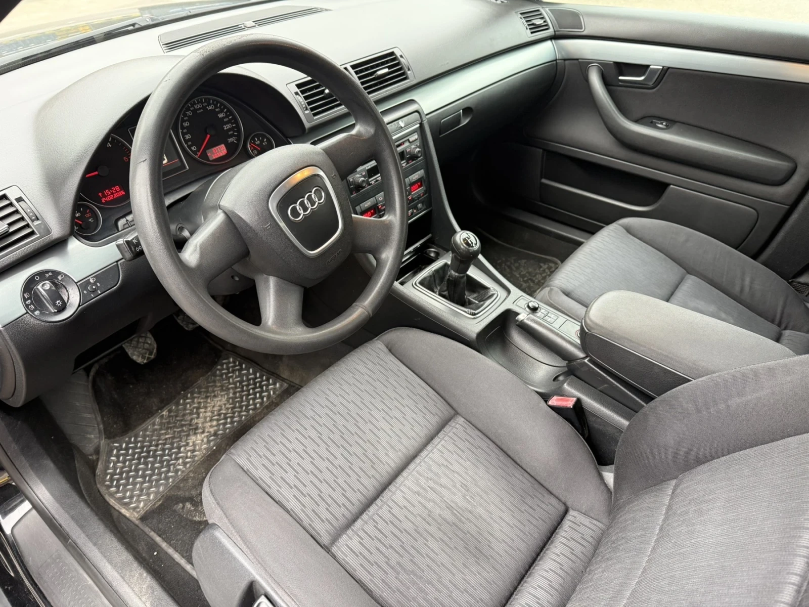 Audi A4, снимка 16 - Автомобили и джипове - 53710991