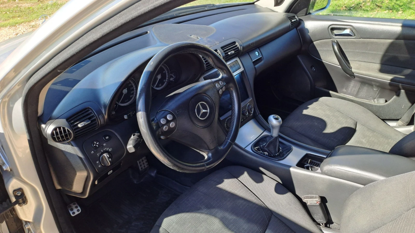 Mercedes-Benz C 220 2.2 CDI , снимка 10 - Автомобили и джипове - 54314146