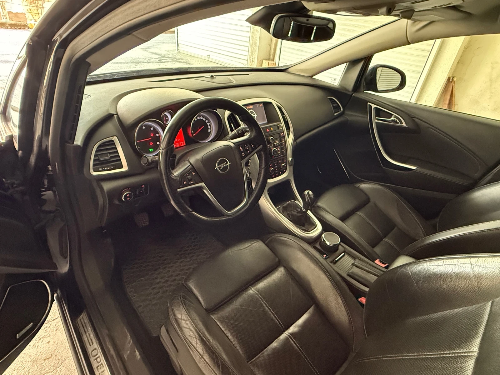 Opel Astra, снимка 8 - Автомобили и джипове - 54441339