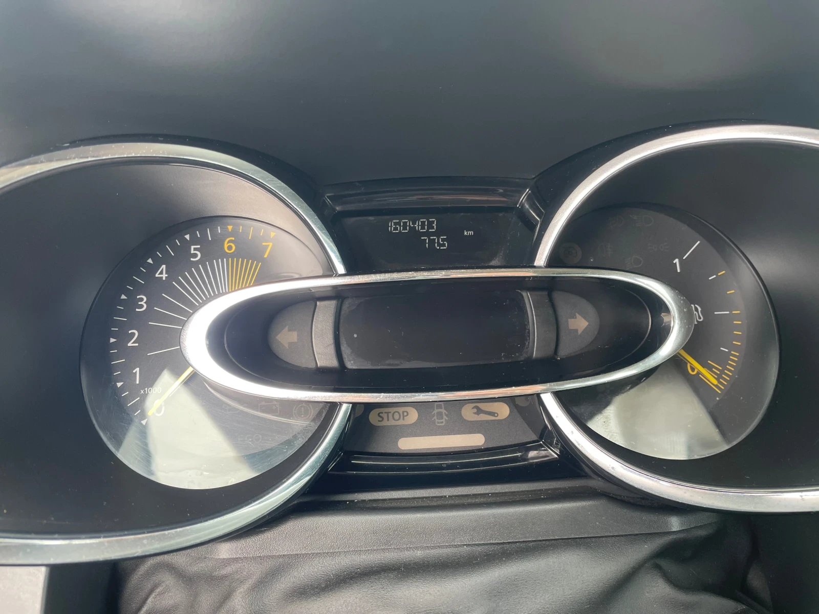 Renault Clio, снимка 8 - Автомобили и джипове - 54652631