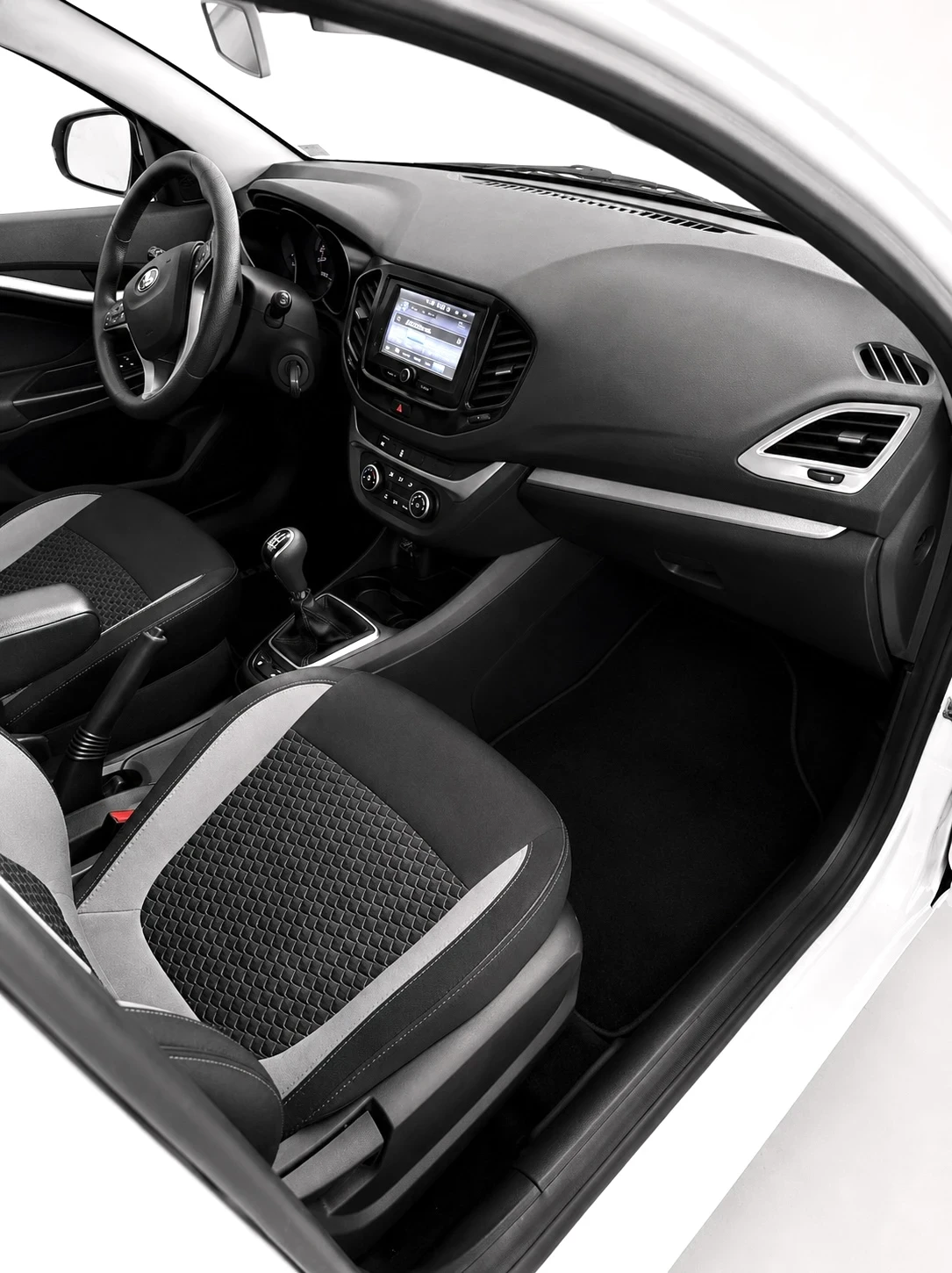 Lada Vesta 6L 105кс.12.2018г.57000км. Сервизна История, снимка 13 - Автомобили и джипове - 54772813
