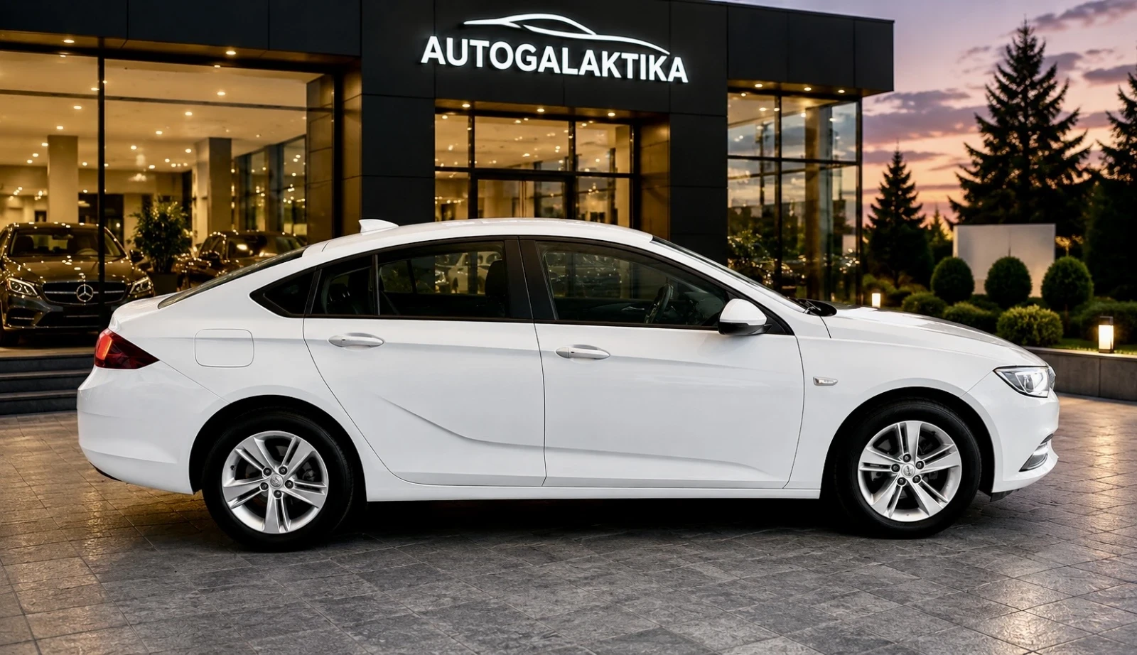 Opel Insignia  Grand Sport   1. 6 CDTI   136 к. с.  , снимка 3 - Автомобили и джипове - 54772813