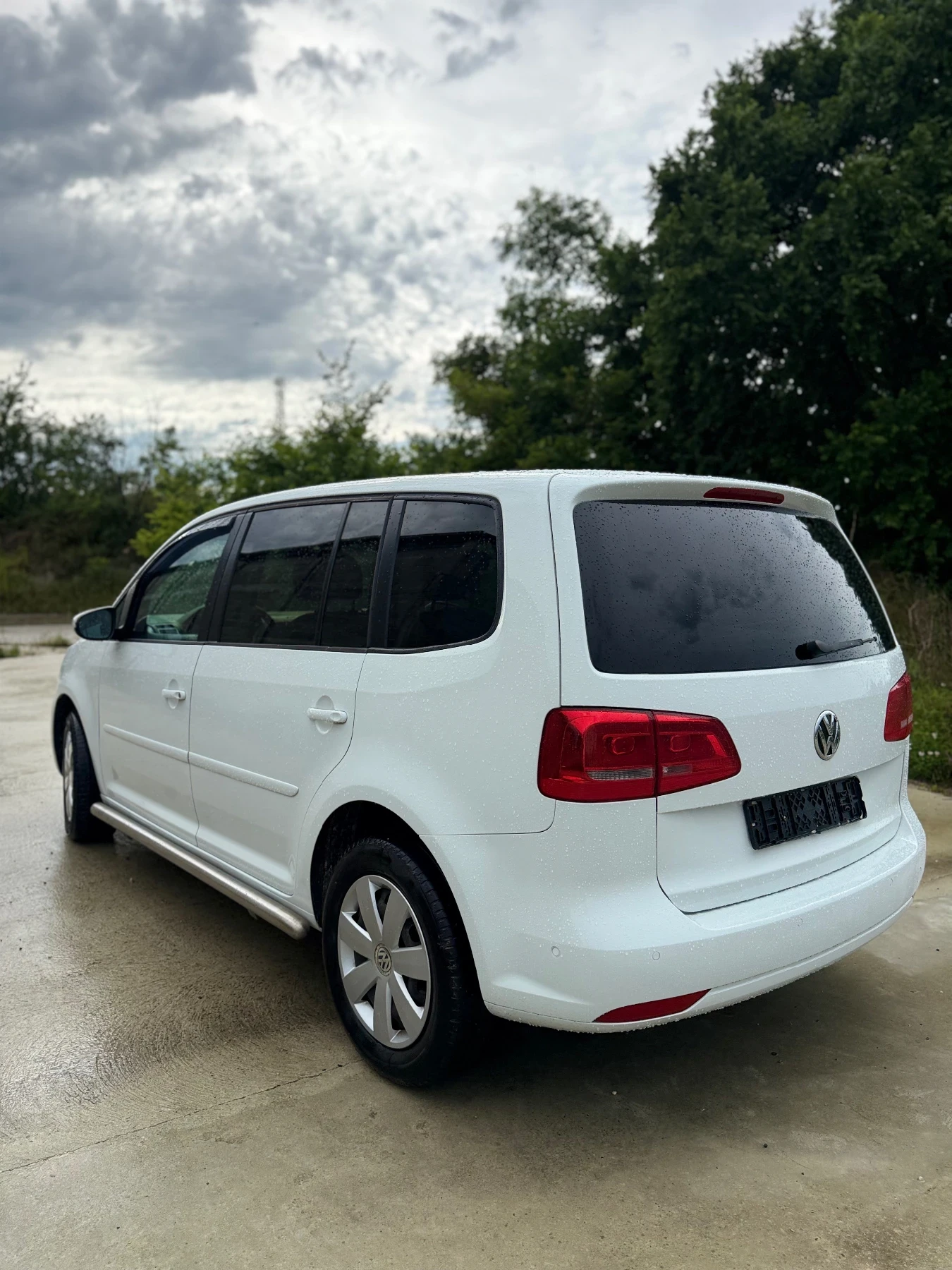 VW Touran 2.0 140 DSG , снимка 6 - Автомобили и джипове - 54791089