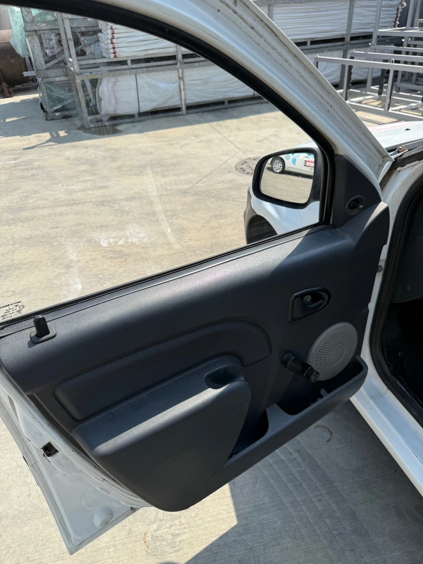 Dacia Logan 1.4 MPI / ГАЗ, снимка 8 - Автомобили и джипове - 55056525